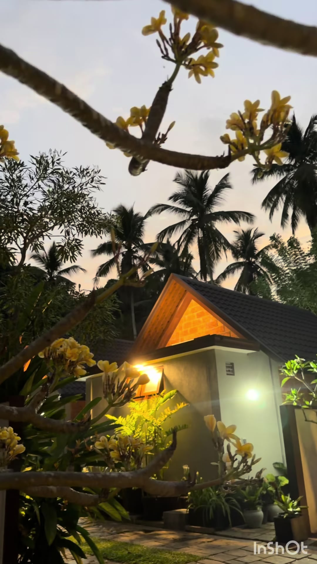 @INTAGE PRIVATE CABANA