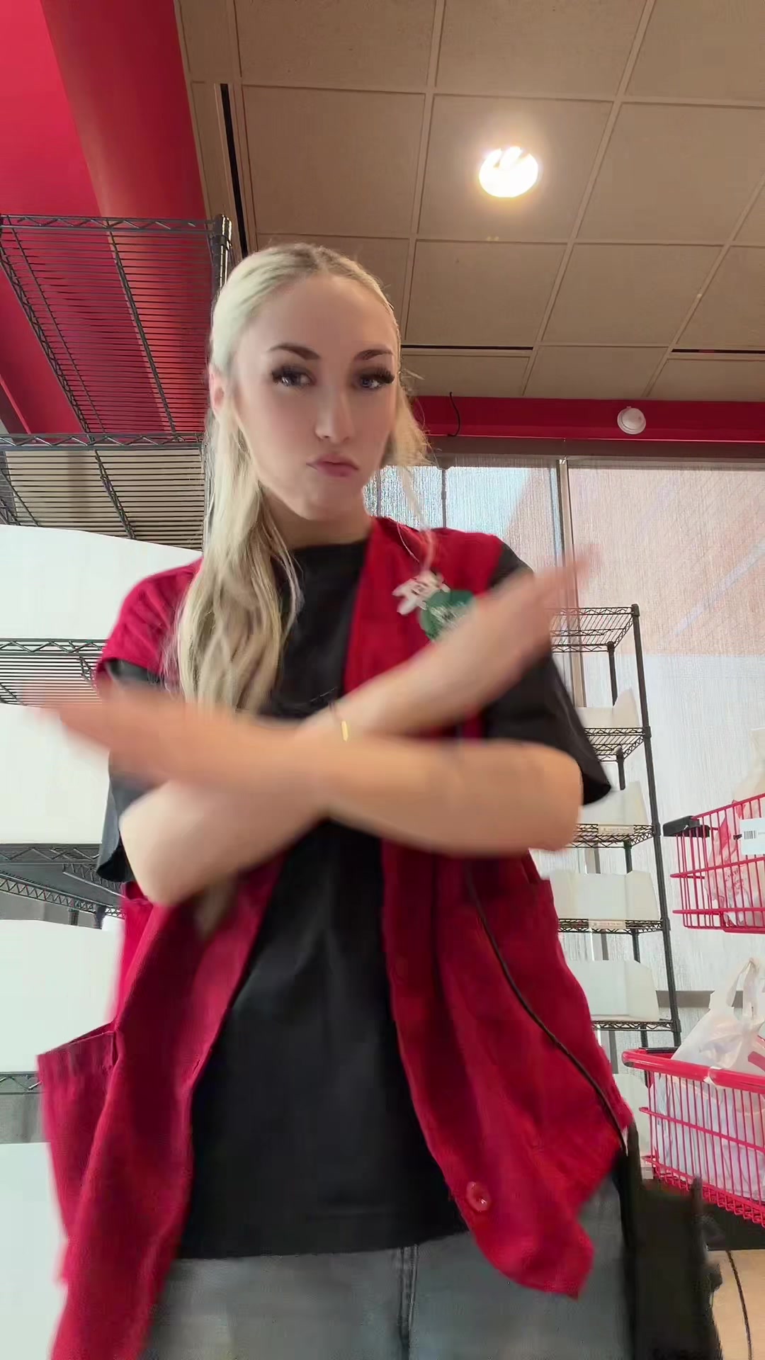 @karleesway