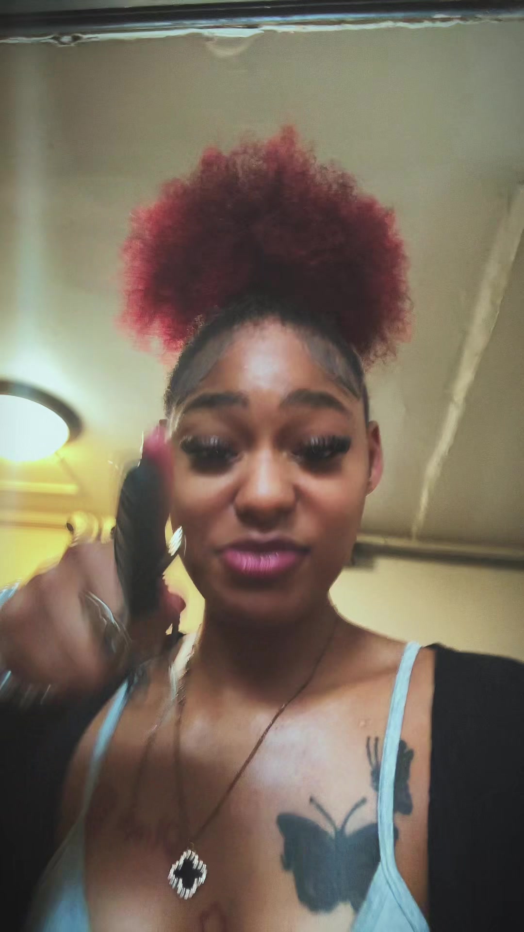 @yofavorite_LightBright🤍😫