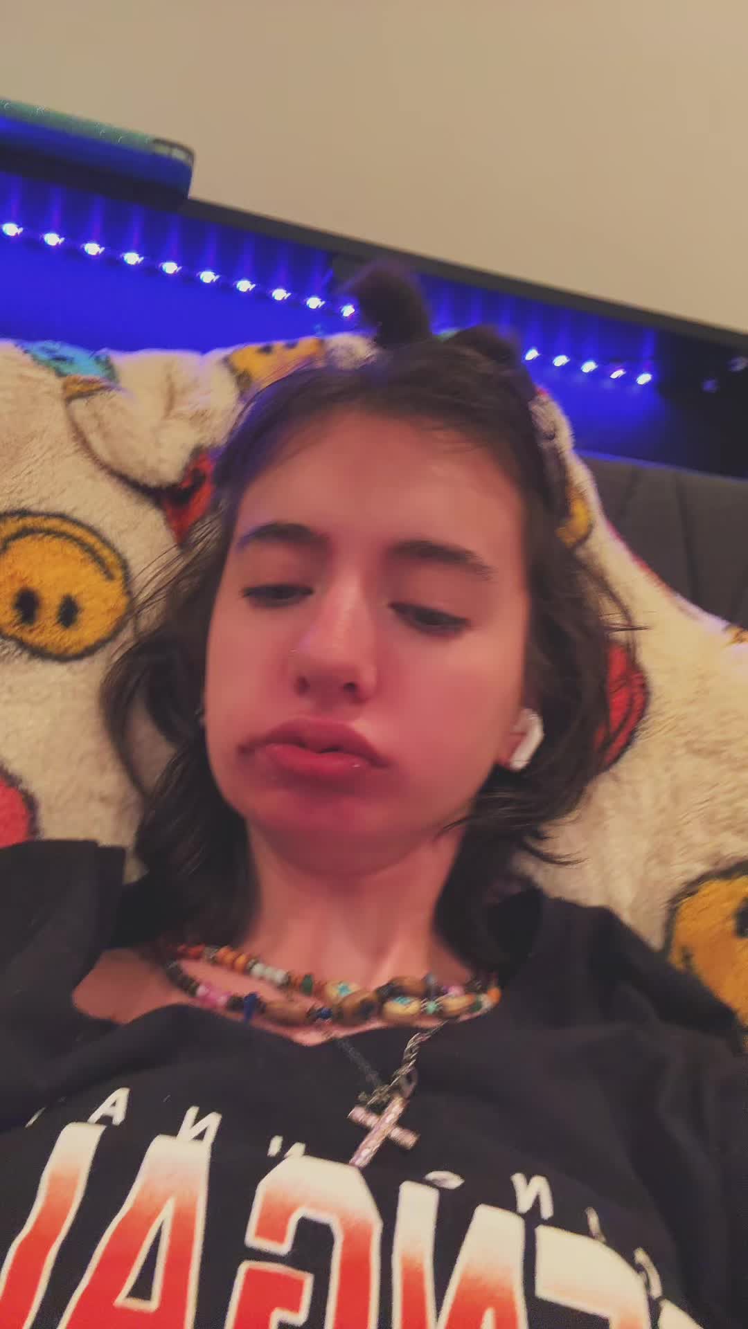 @Ur favorite_brunette