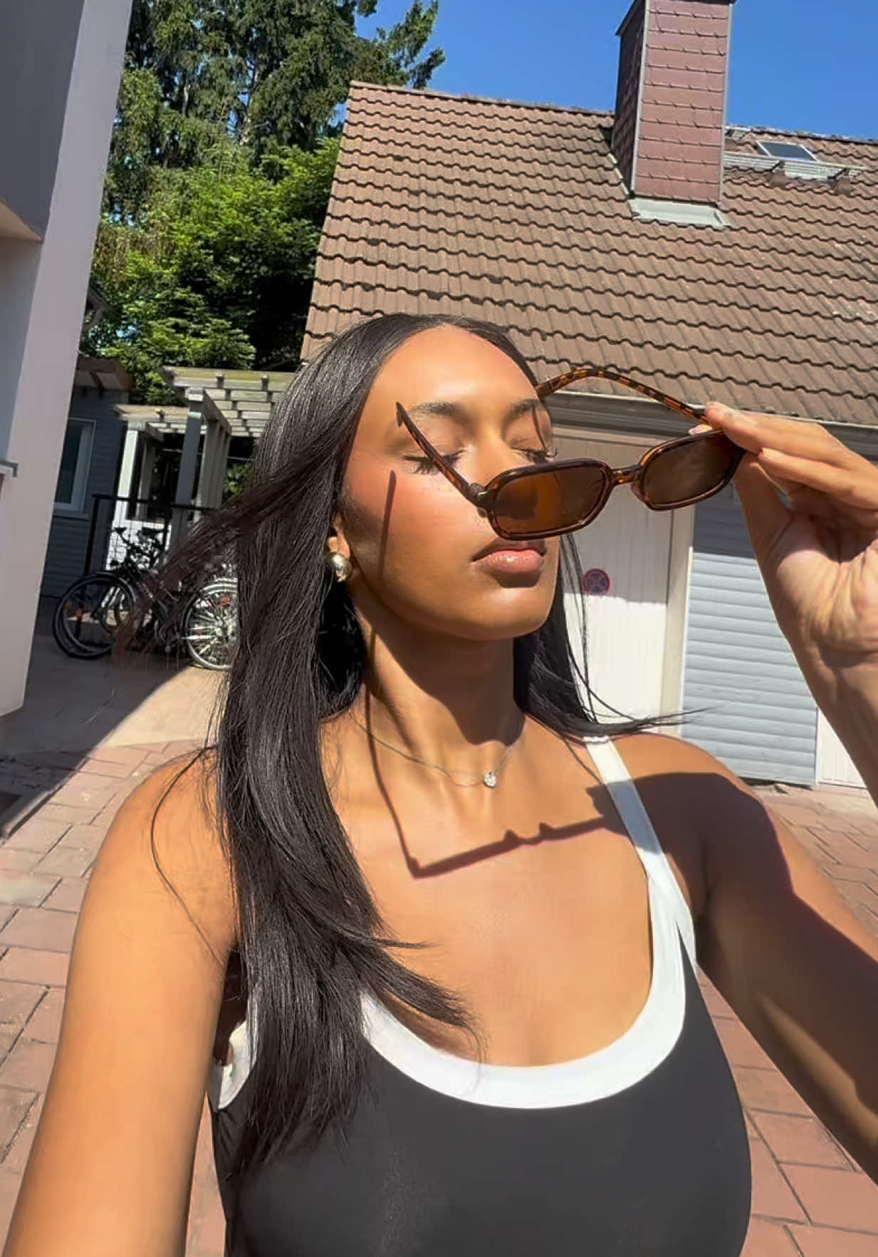 @A&iuml;ssatou