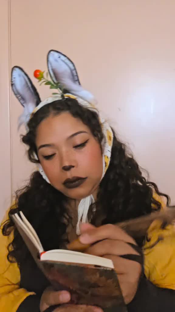 @The Bunnyfolk Cosplayer