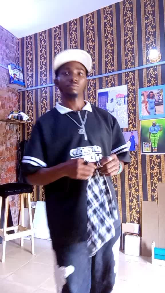 @Omobolarinwa