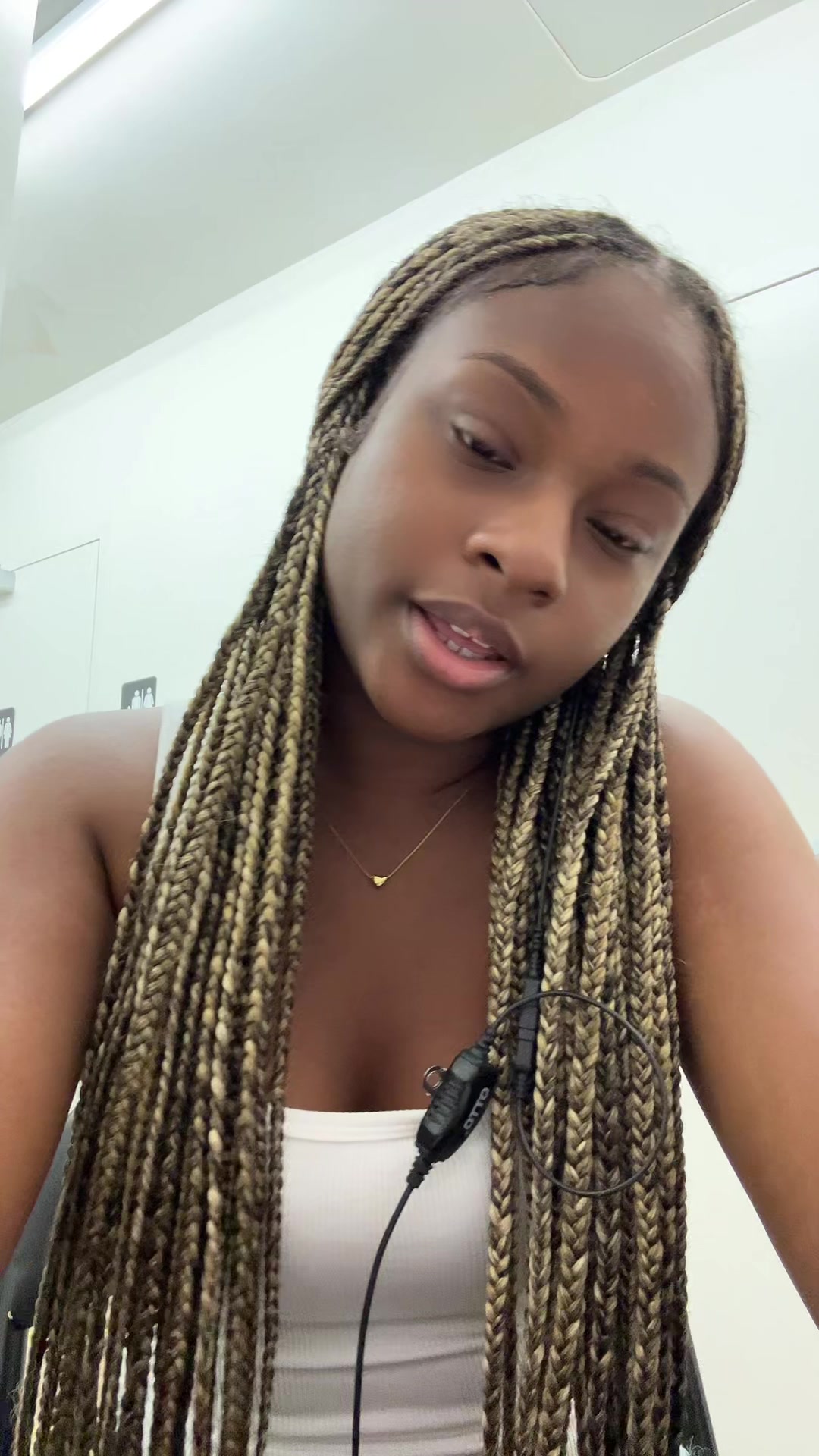 @vickyyy💋