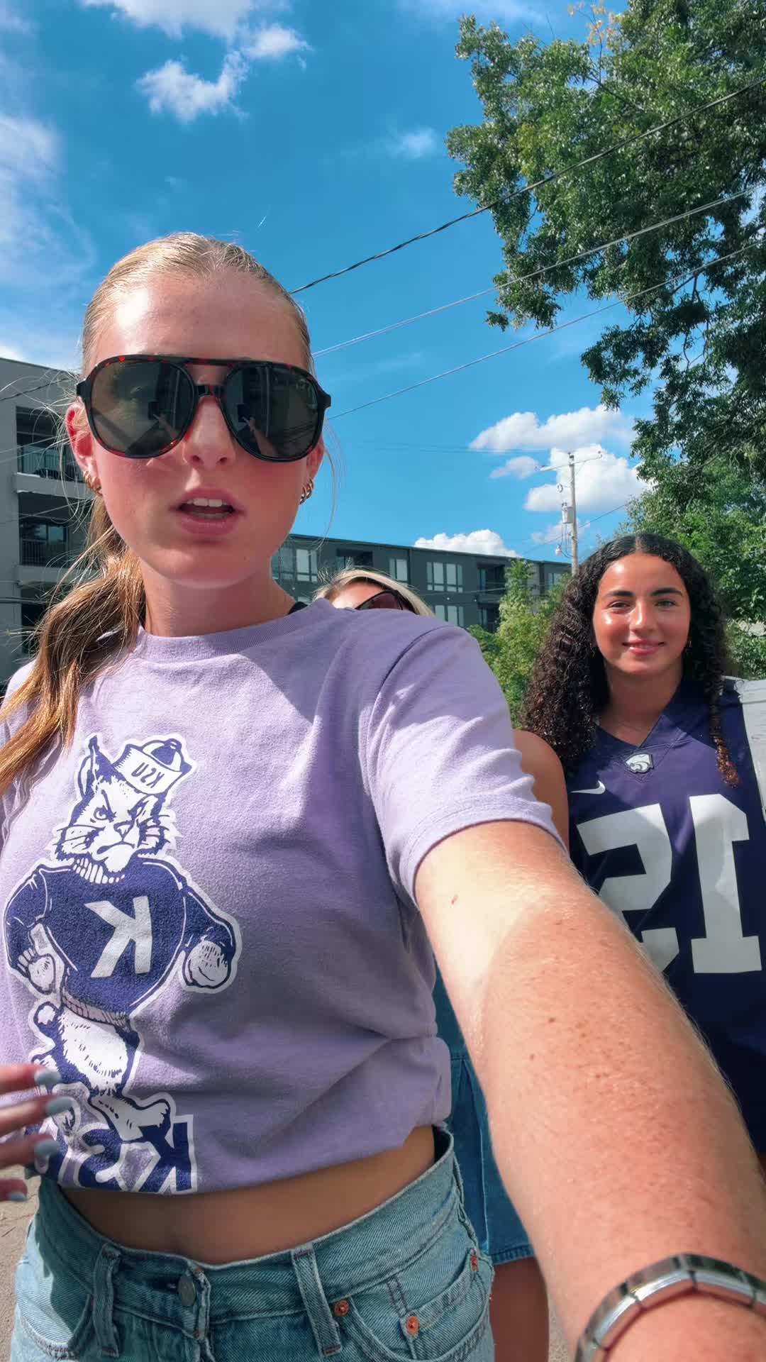 @Kate_.Larson