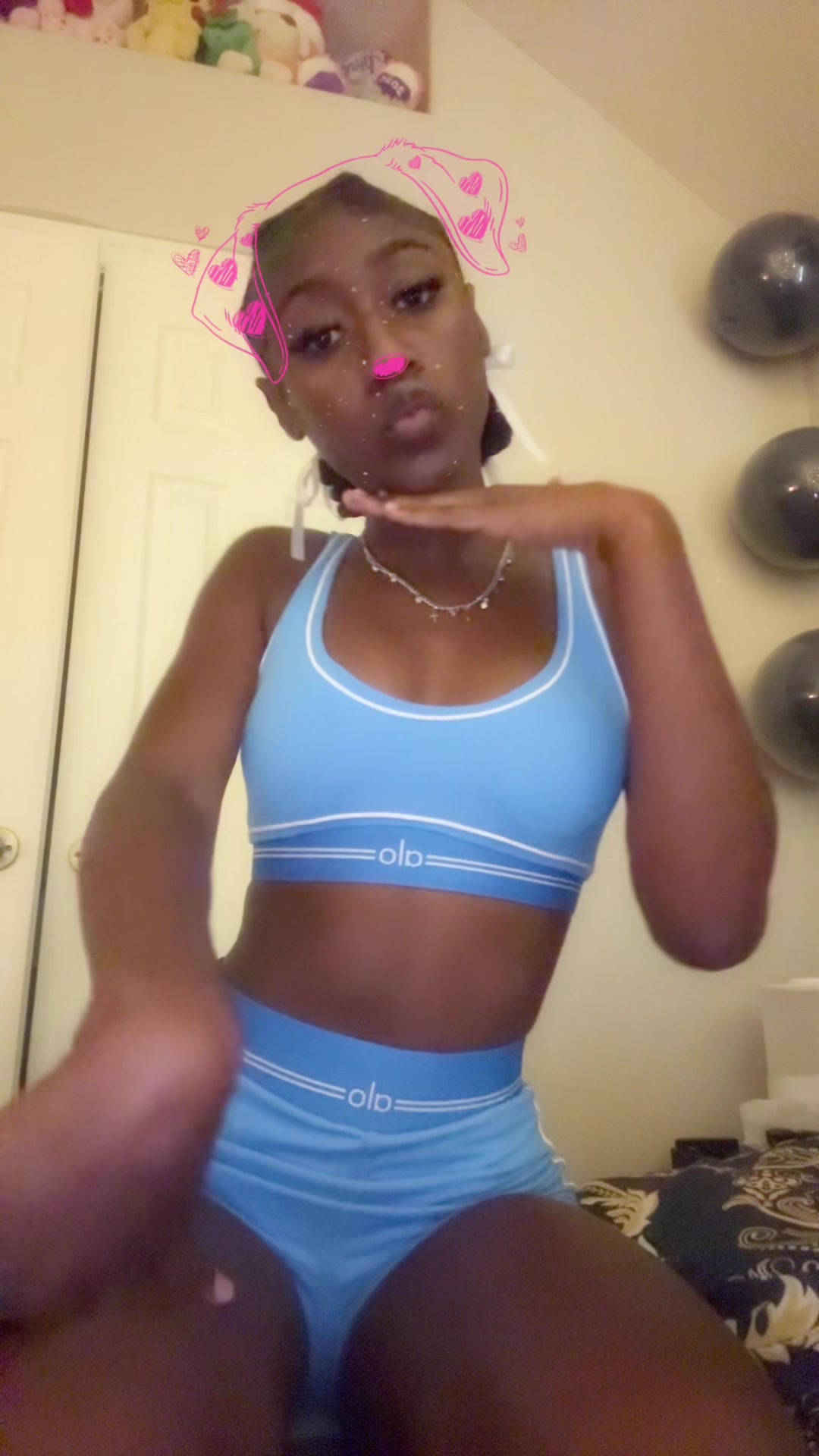 @Cutie pie
