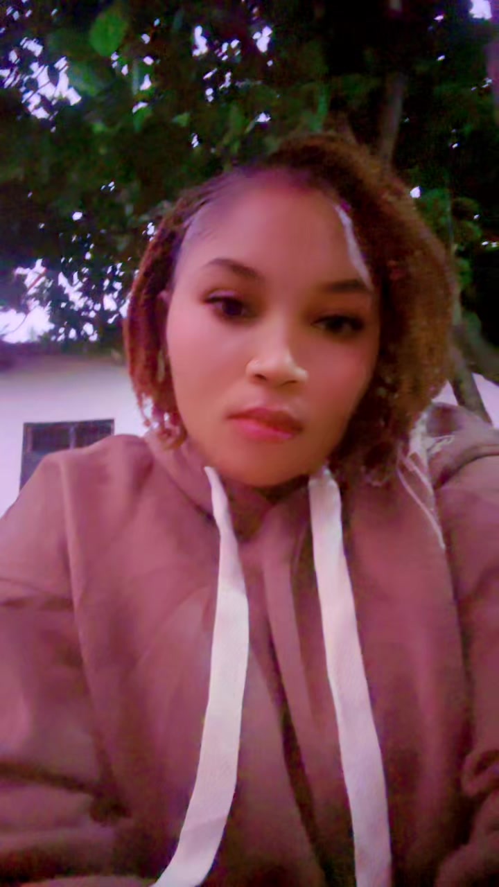 @ester kaniki