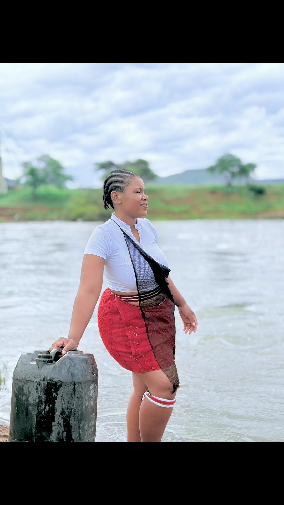 @Phahlelihle