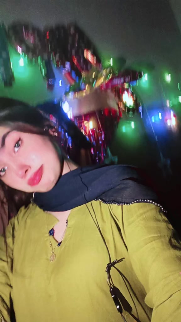 @💯urooj khan🔥🖤