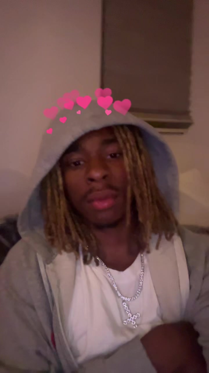 @cinnamonstick666