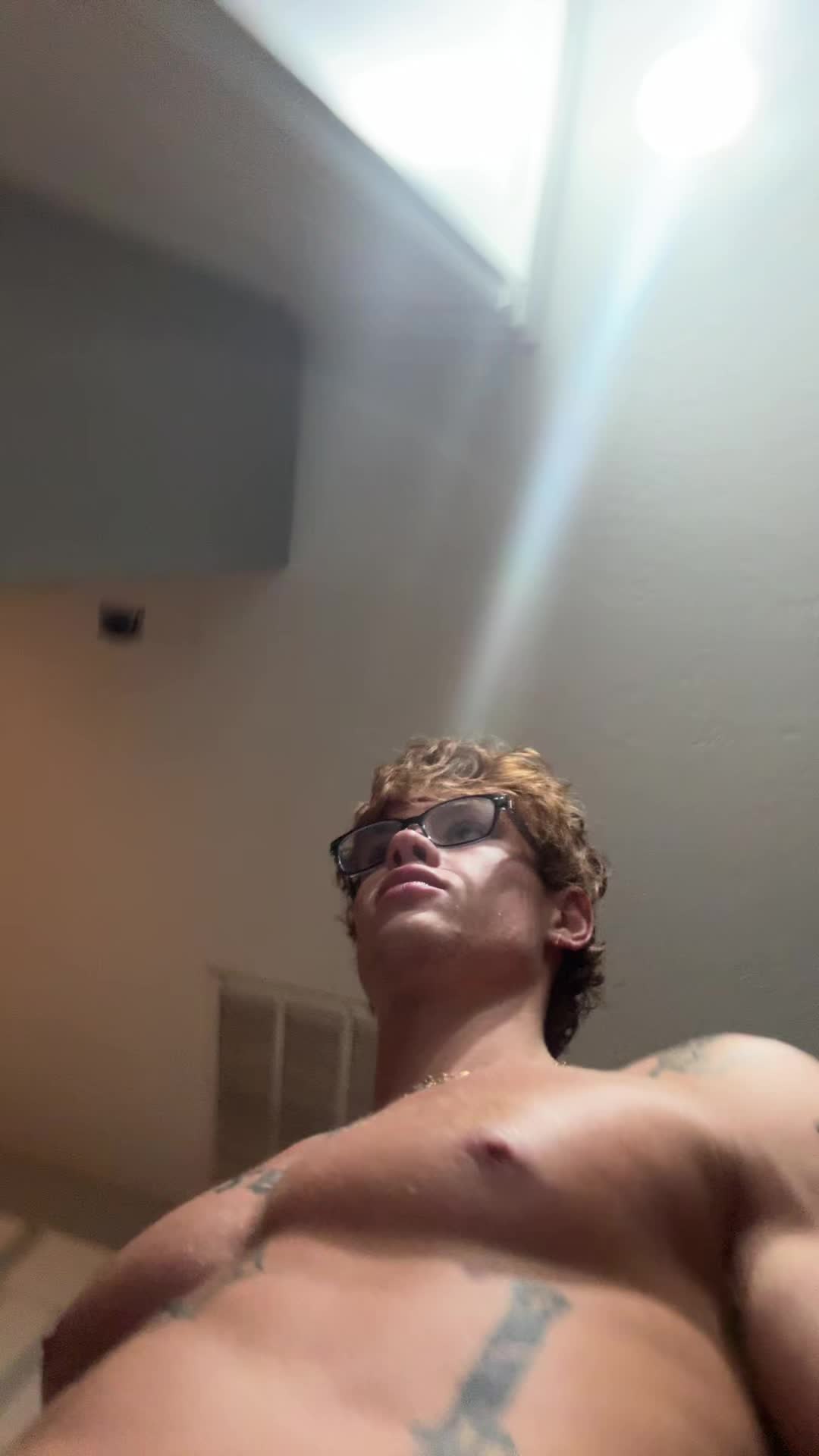@e