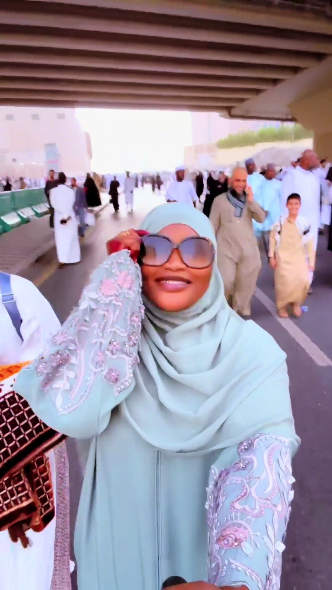 @Sarah-luxury-abaya ♊