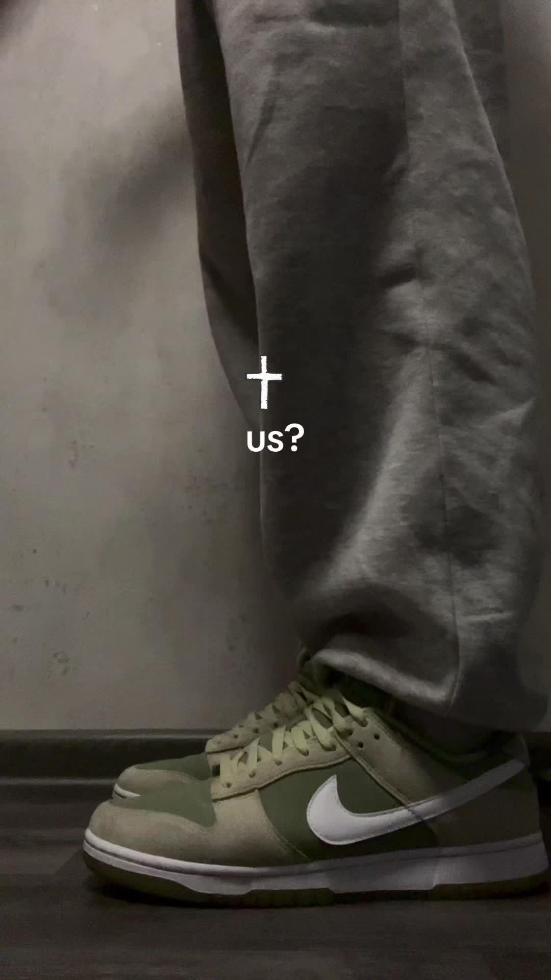 @laura