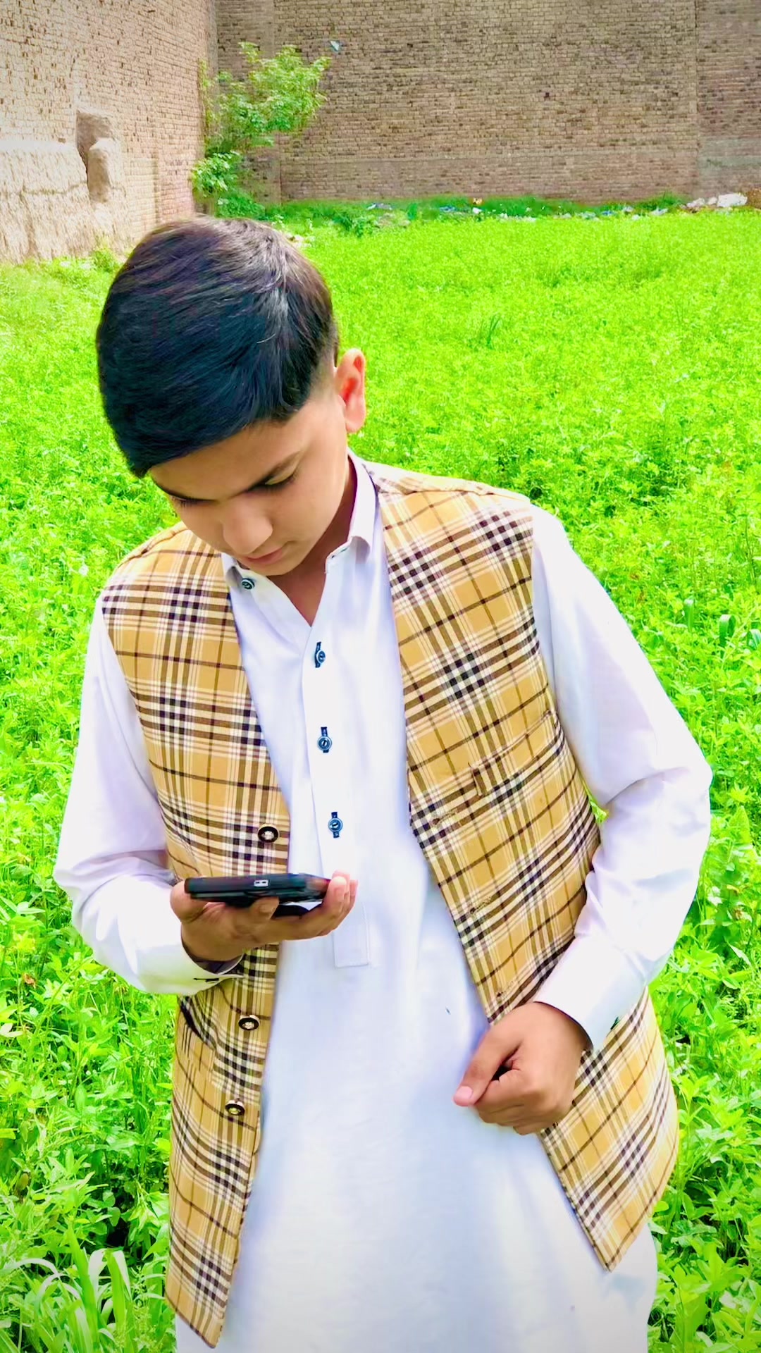 @𝐼𝓉𝓈___𝒮𝒜𝐻𝒾ل🐺🪽.....>]
