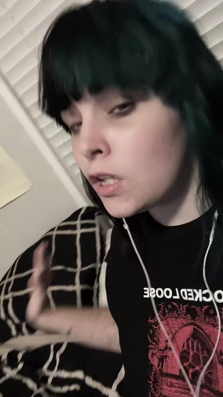 @WeepingRecluse🕷️