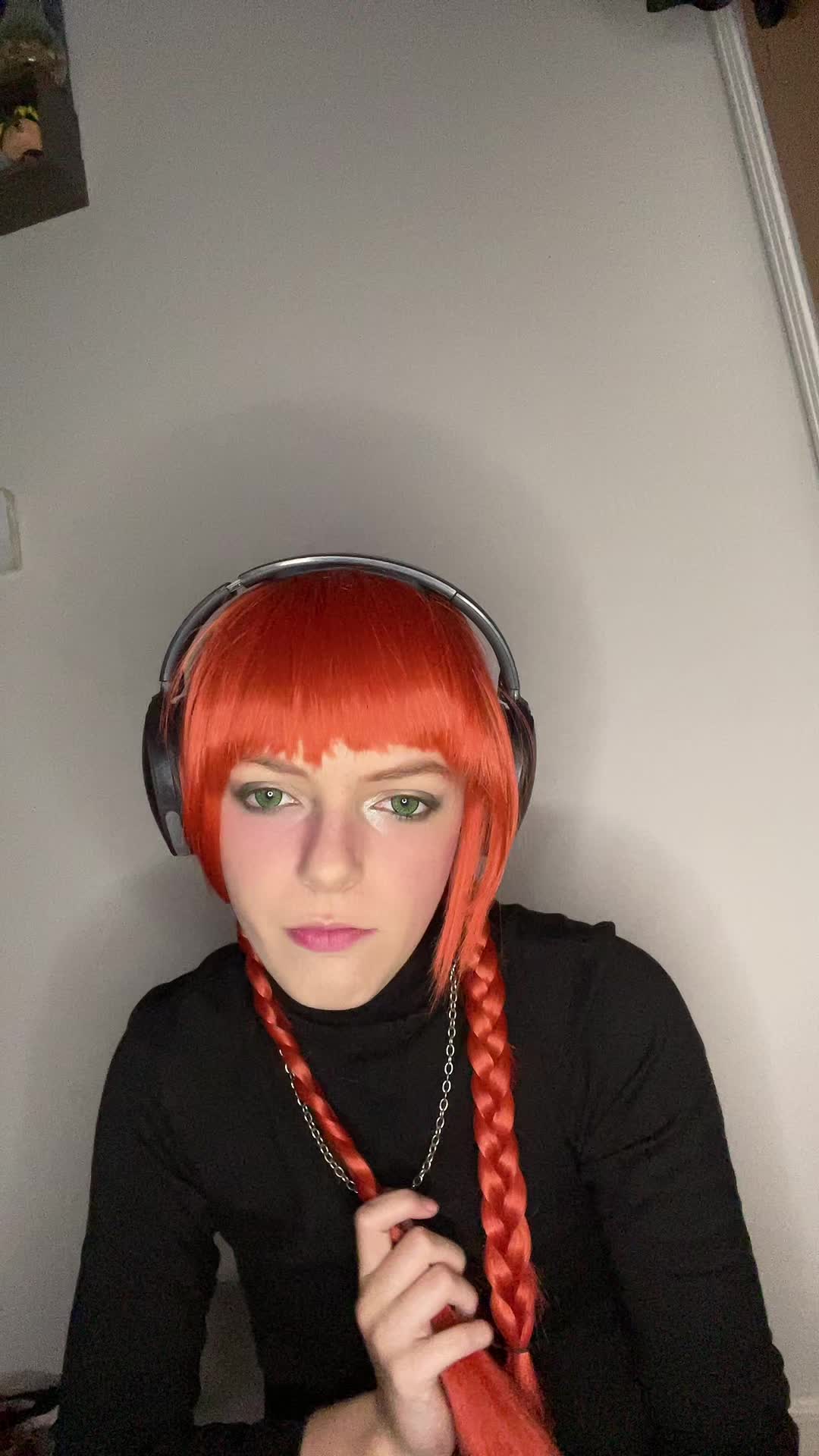 @Emmit the cosplayer