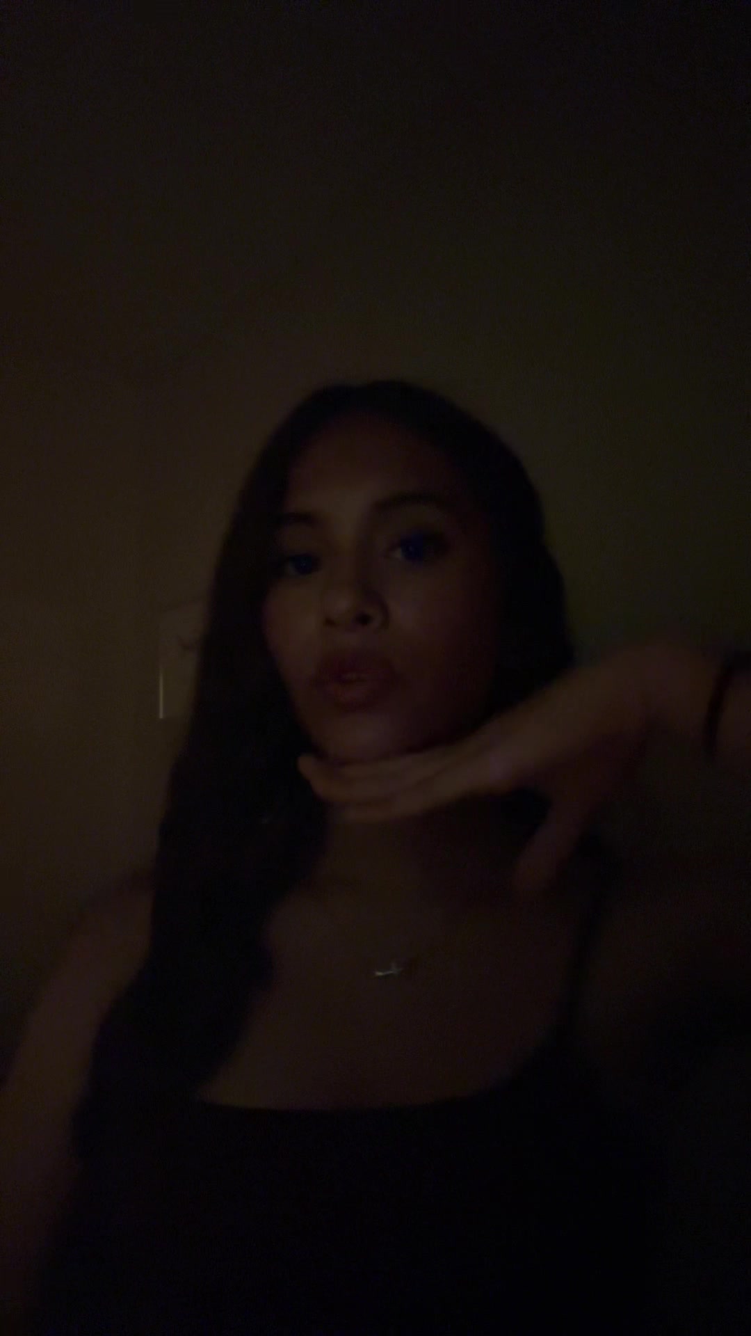 @Isabel