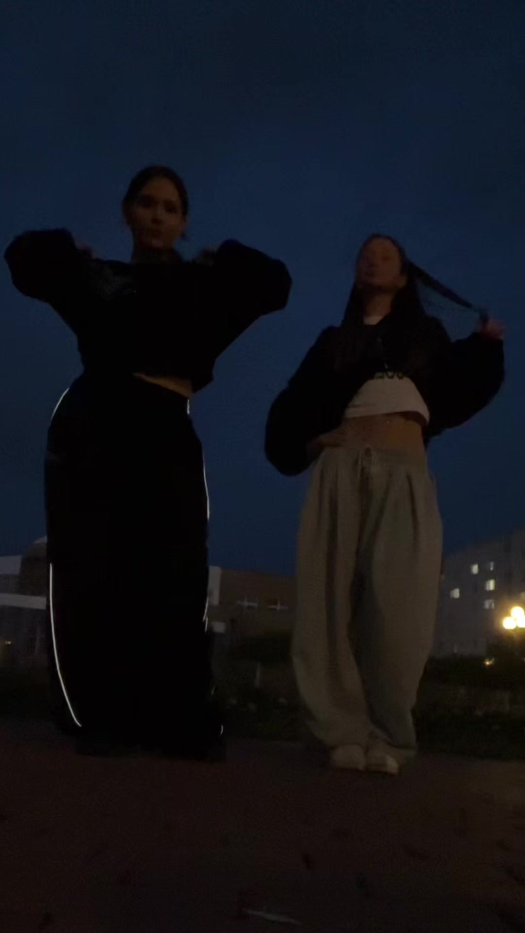 @Нюдя🪽