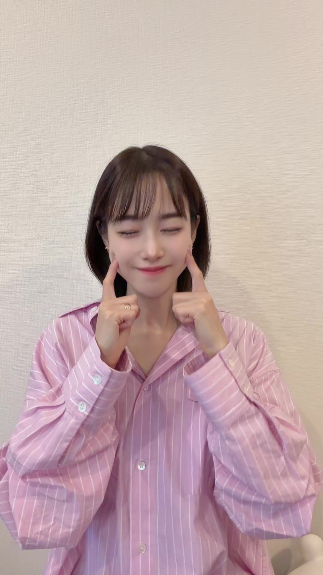 @鷲見 玲奈