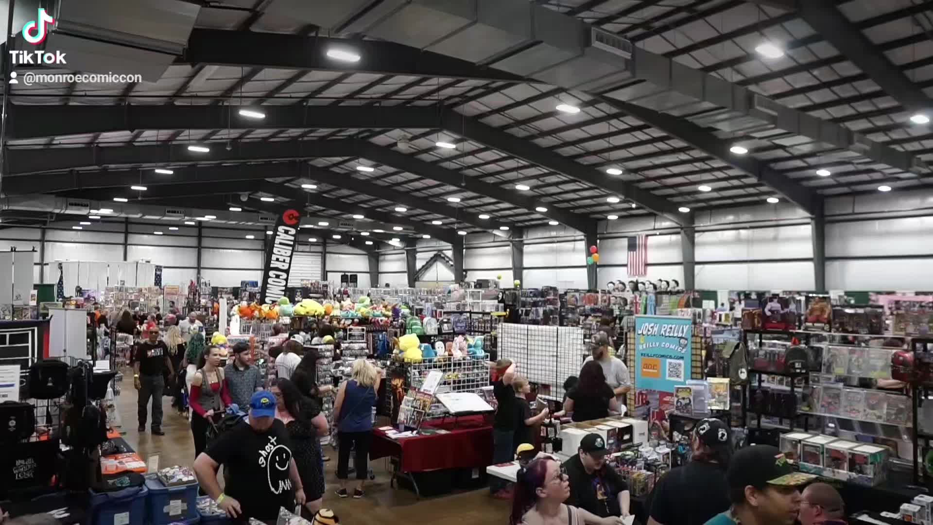 @MonroeComicCon