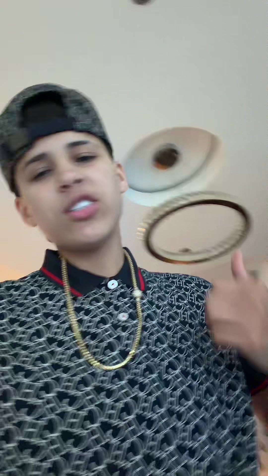 @carlitos