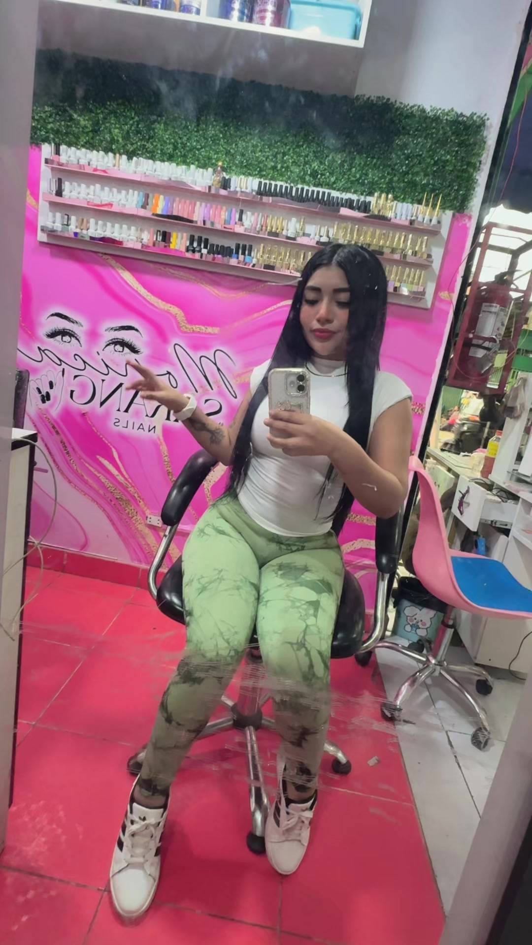 @lababyari0