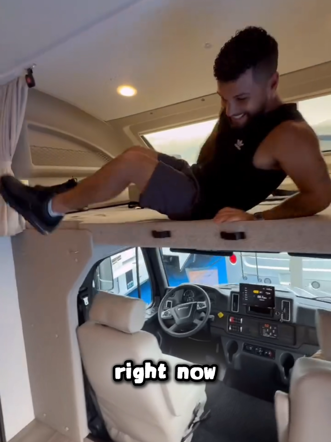 @Caravan & RV World 🚐