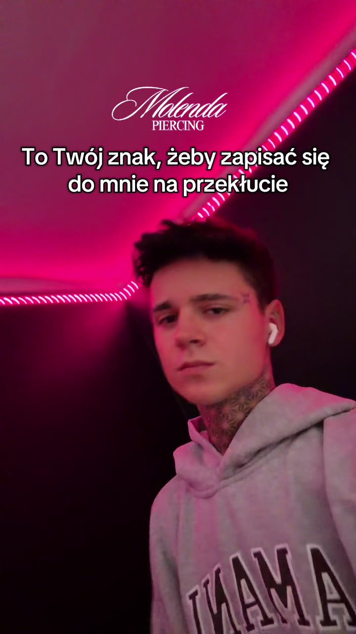 @• Alan •