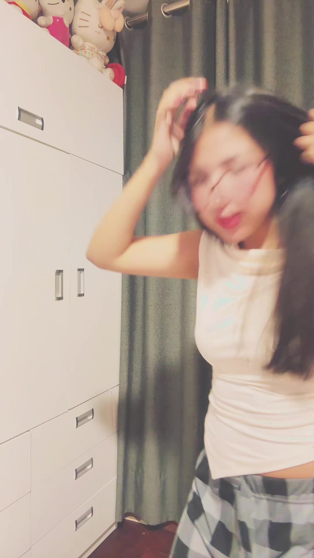 @arialessy