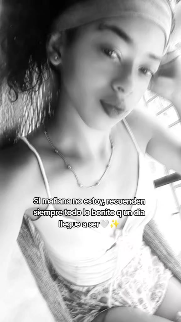 @LizHern&aacute;ndez💕😌