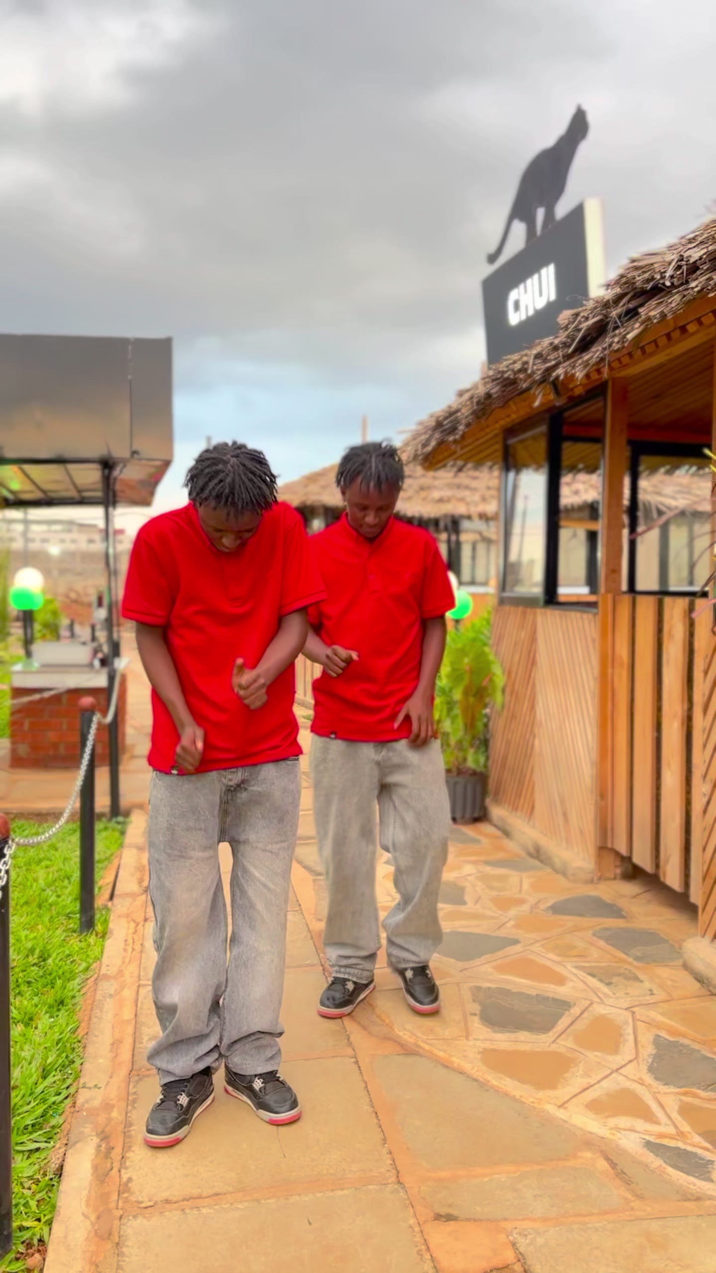 @Twinstars Africana🇰🇪