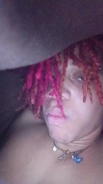 @👻