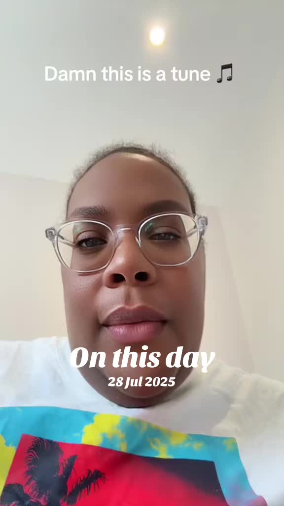 @MrsFranceskamara77