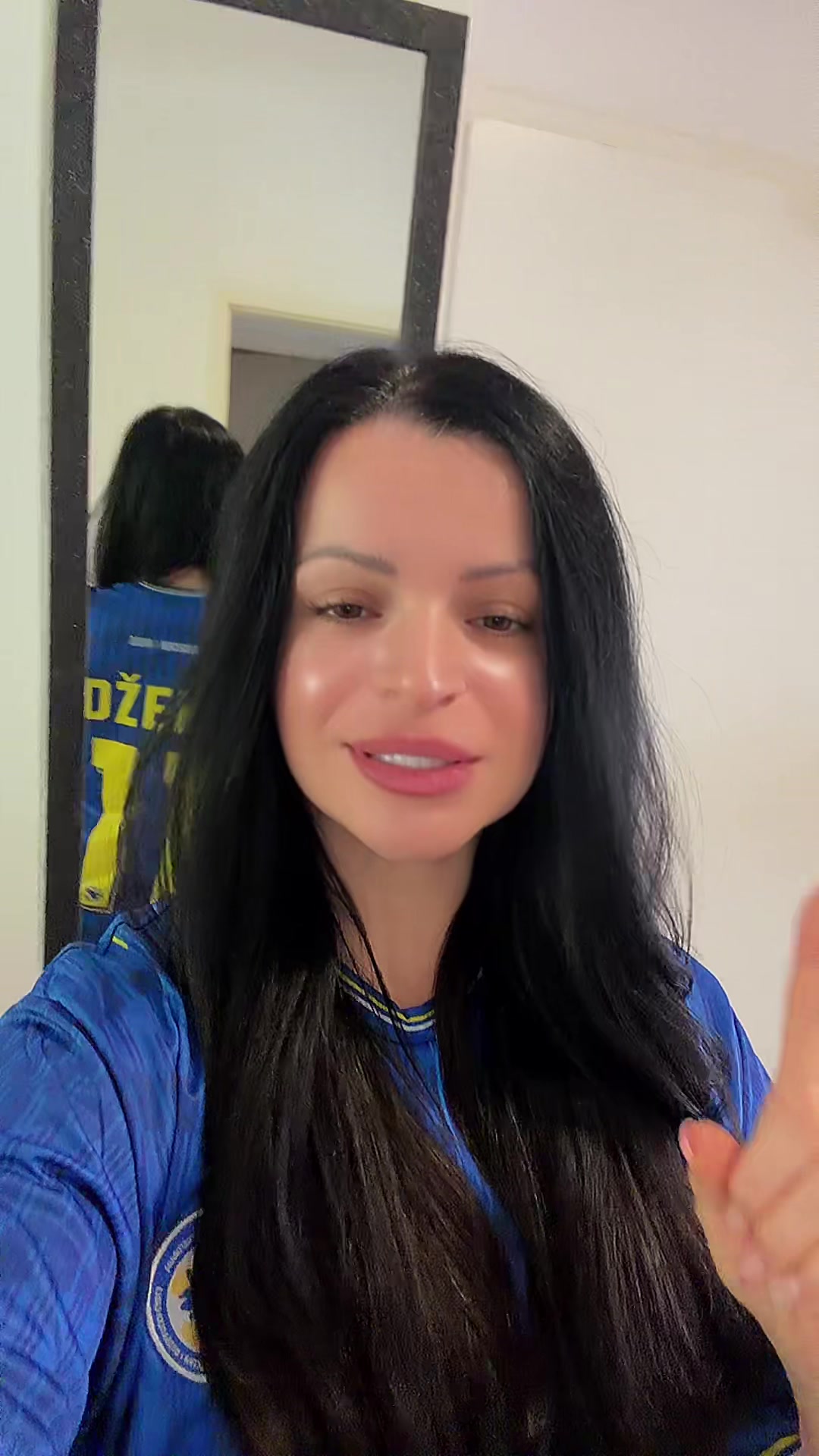 @azra