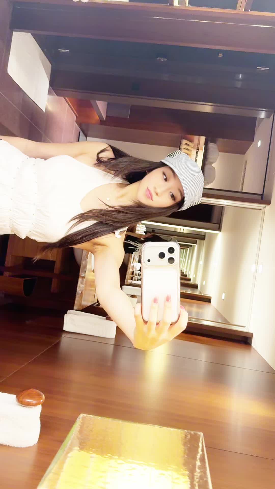 @Ariana