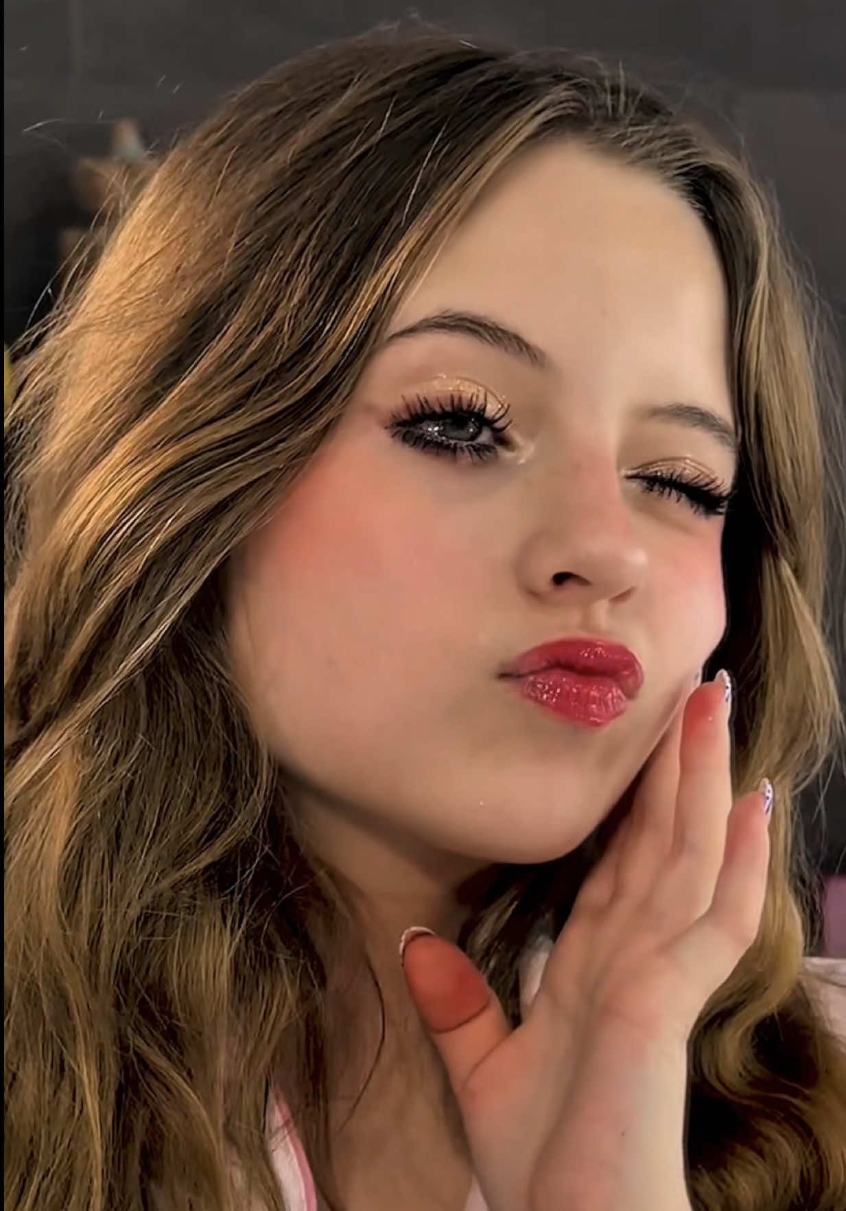 @Abril