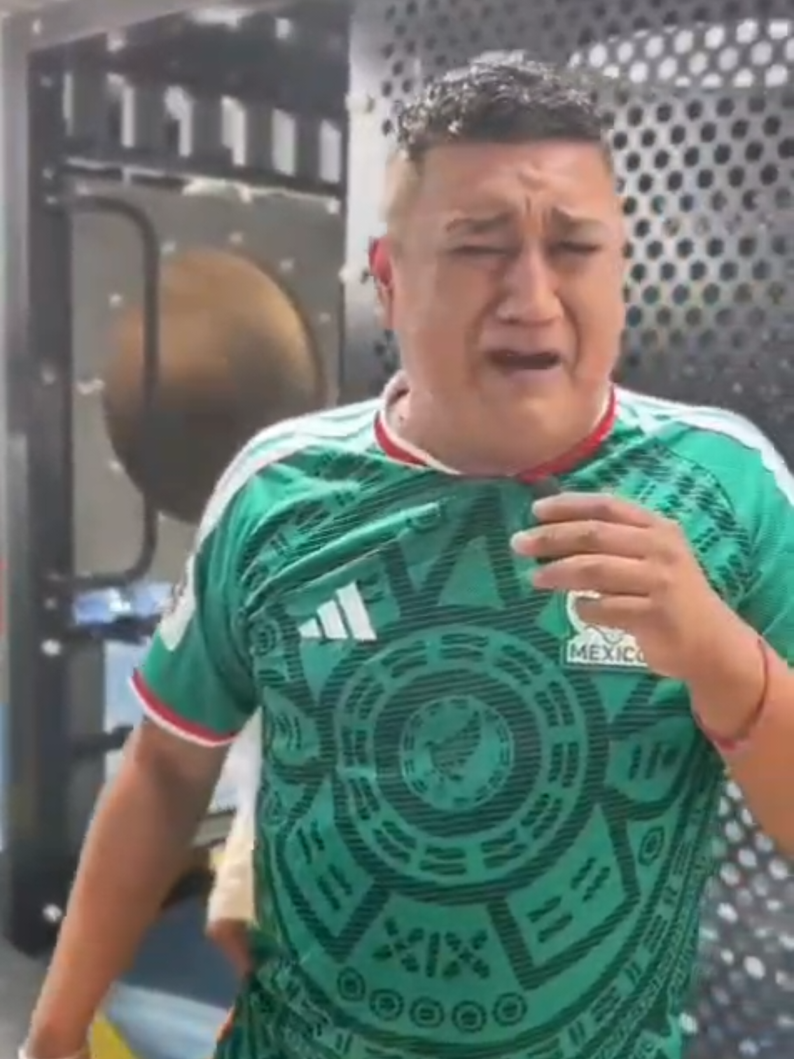 @Salas América