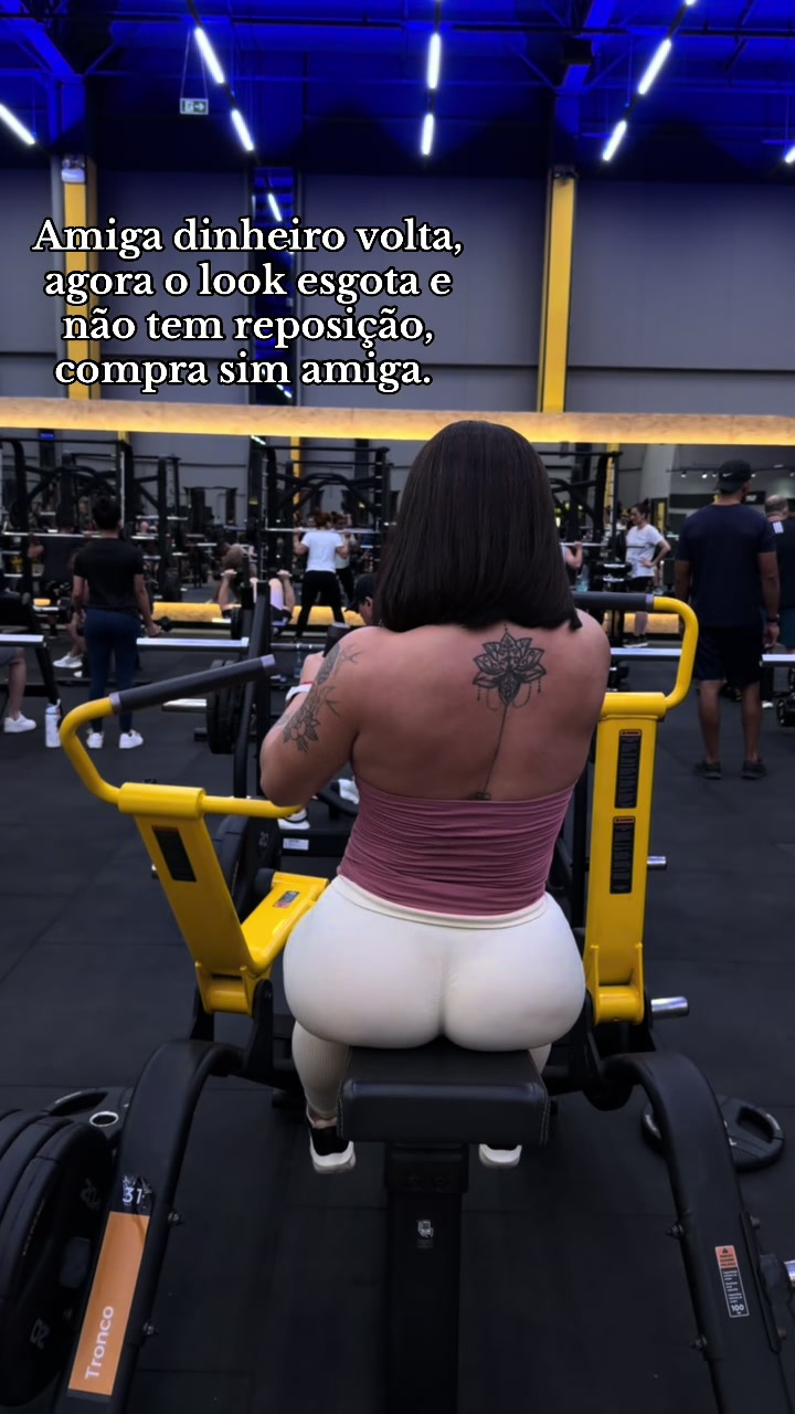 @lari19980_