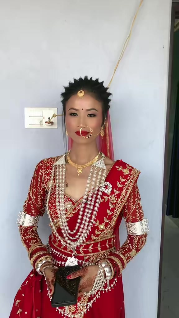 @मनिसा गुरुङ्ग