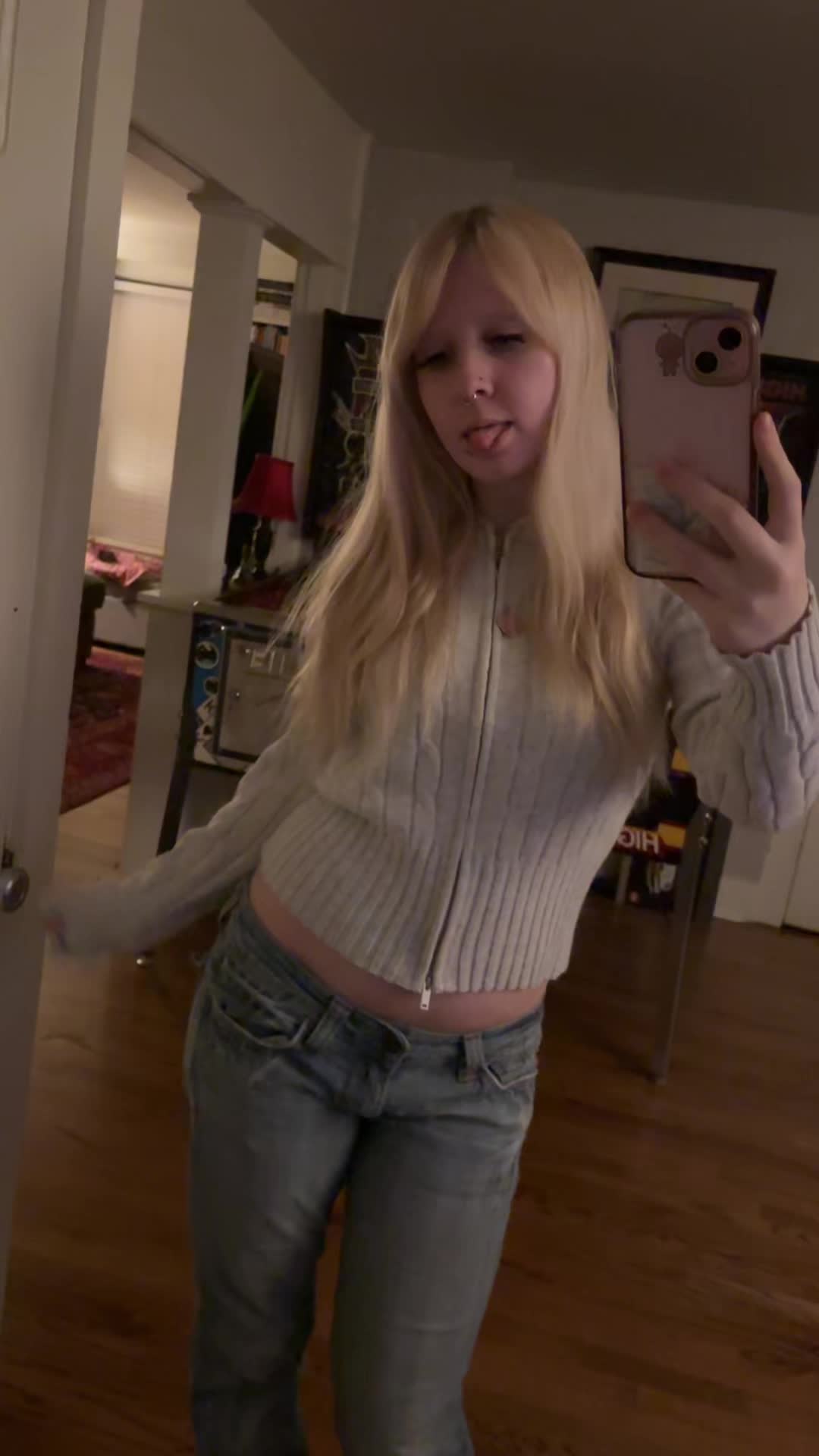 @camilla