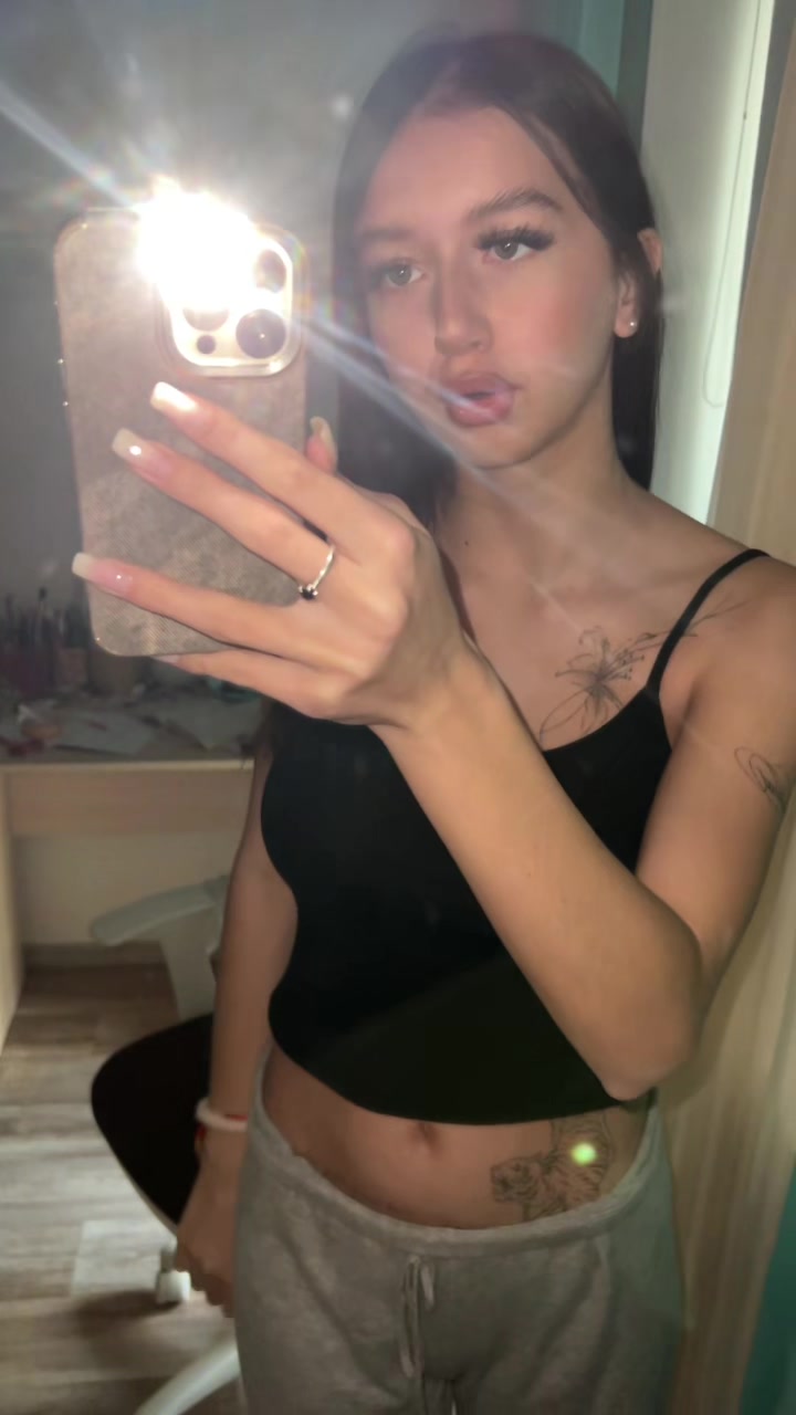 @Lizwft