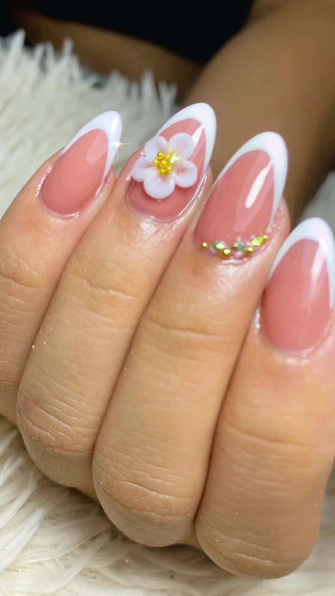 @Carolin_Nails