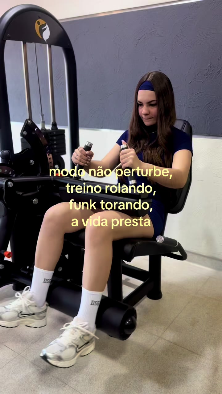 @Vit&oacute;ria Stipp