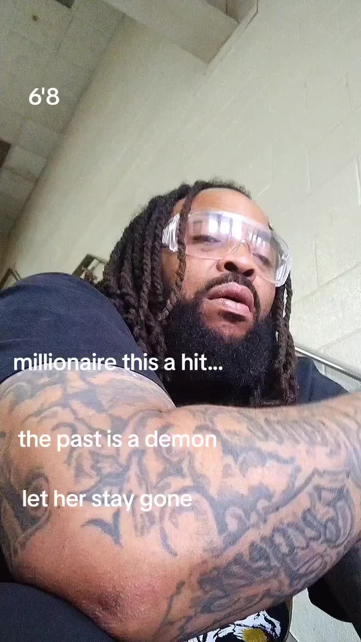 @6foot8._giant
