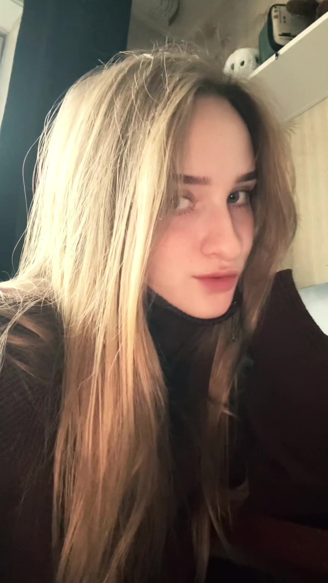 @adelya_.