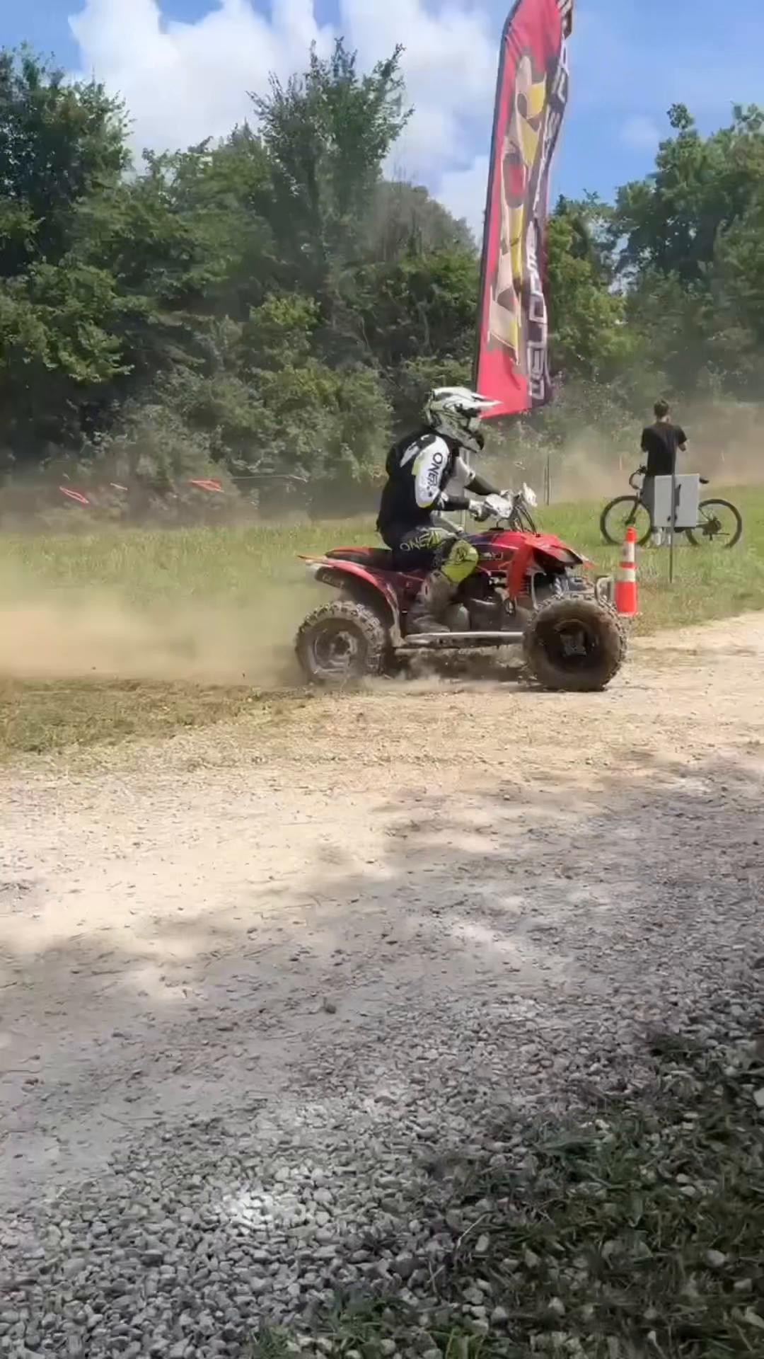 @DIRTYMAX704