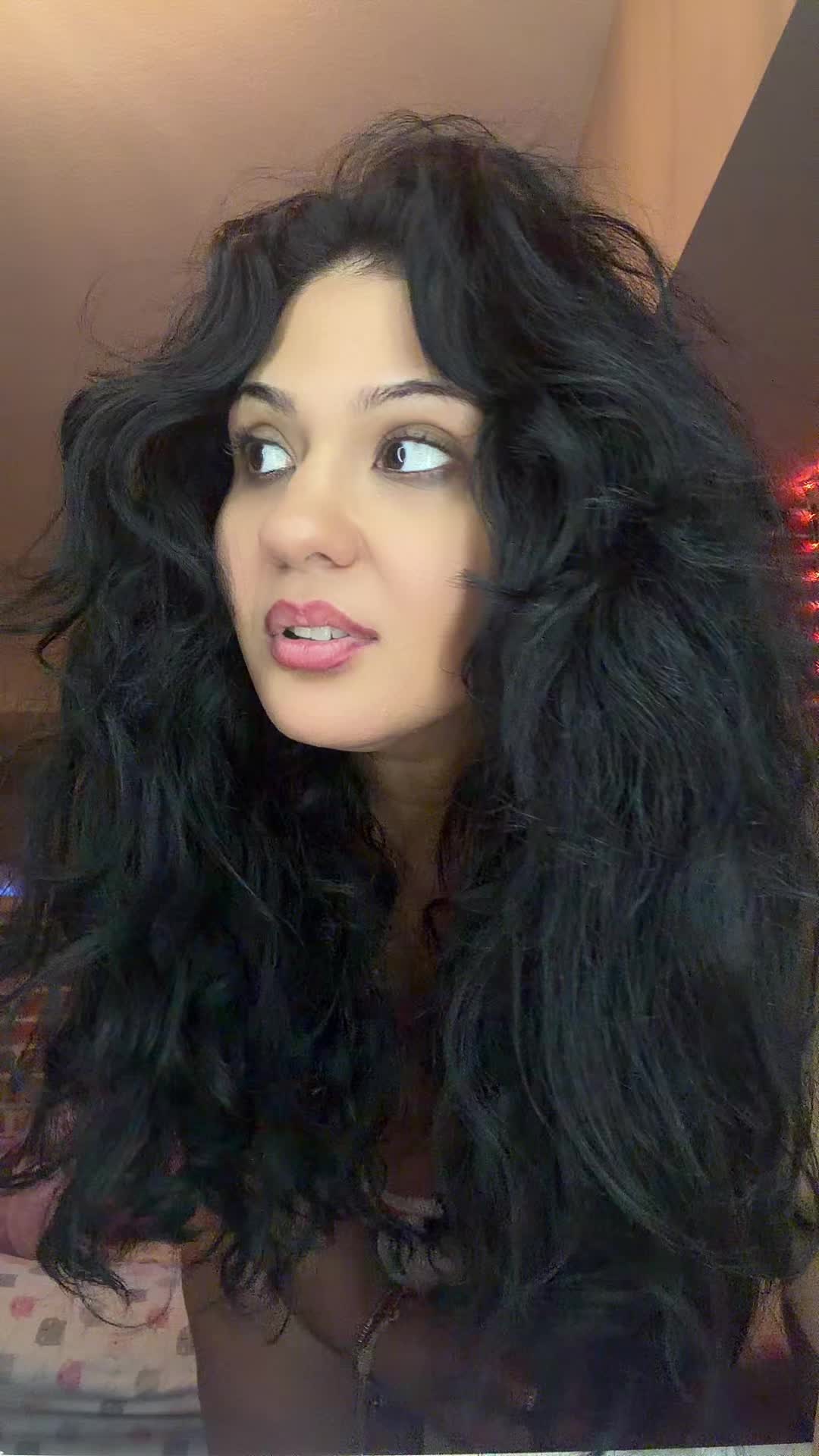 @curvesbygen