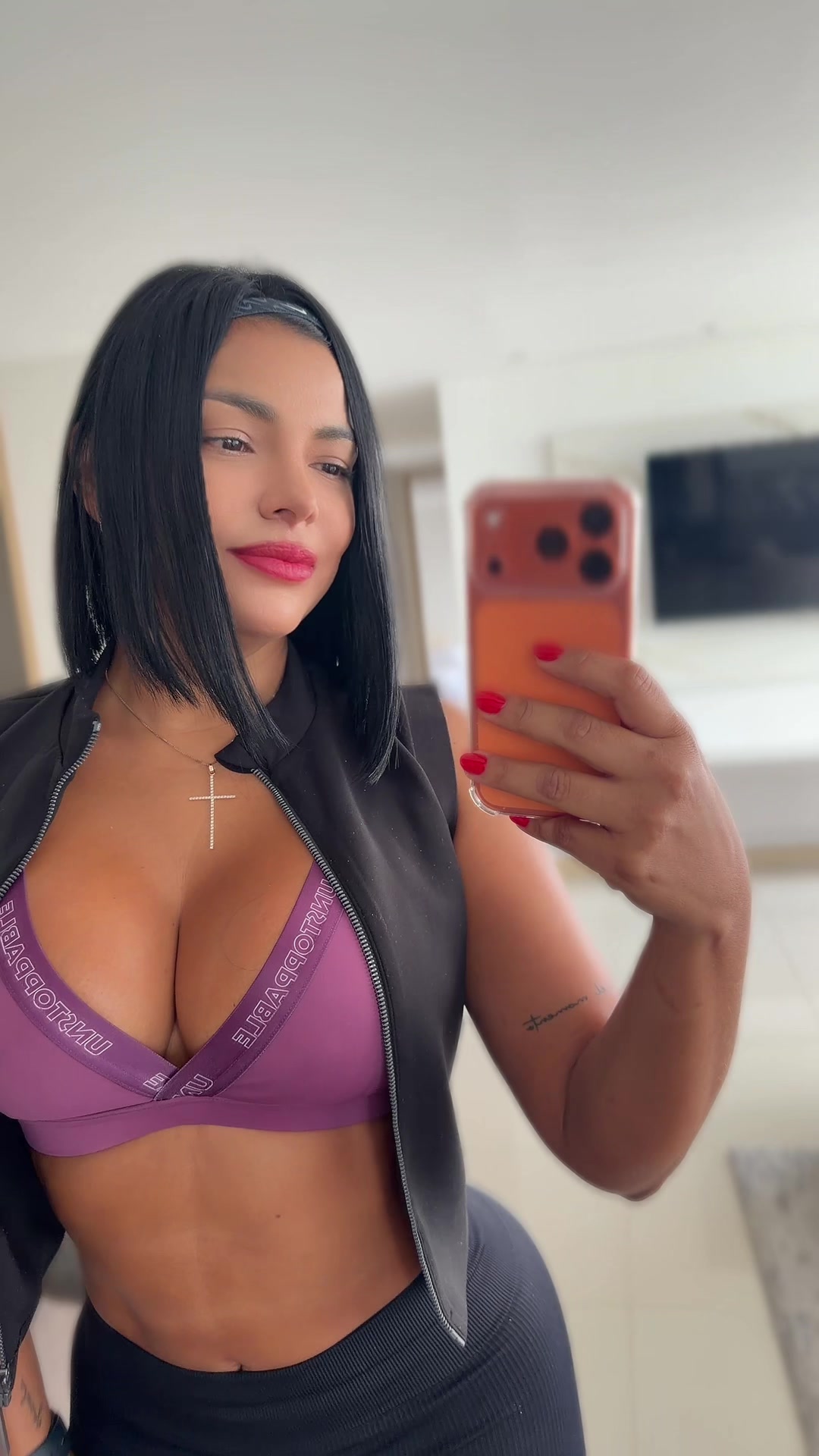 @adrihurtadob