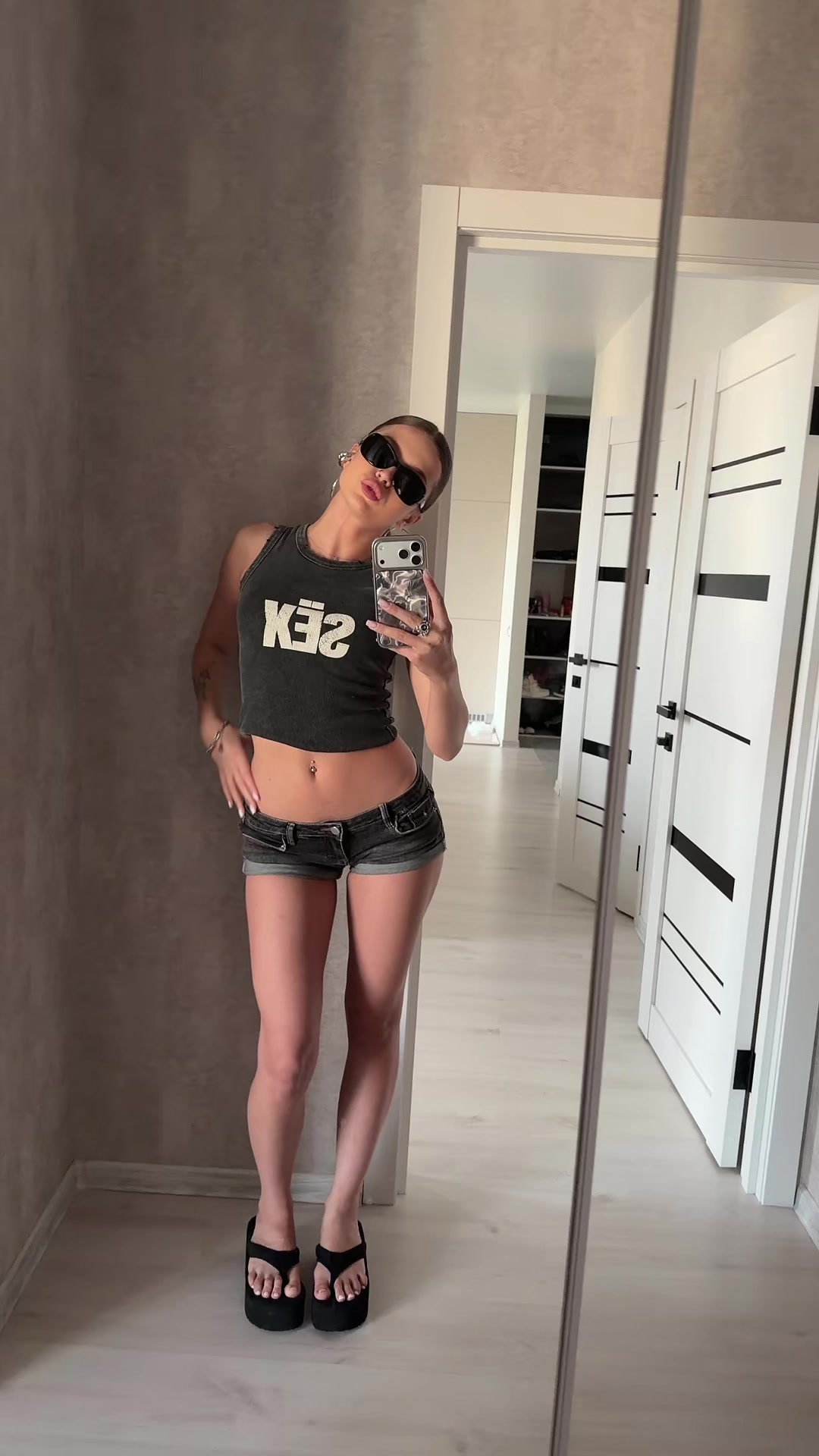 @florra044