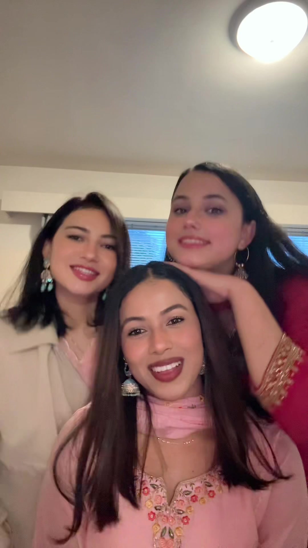 @रचना🦋